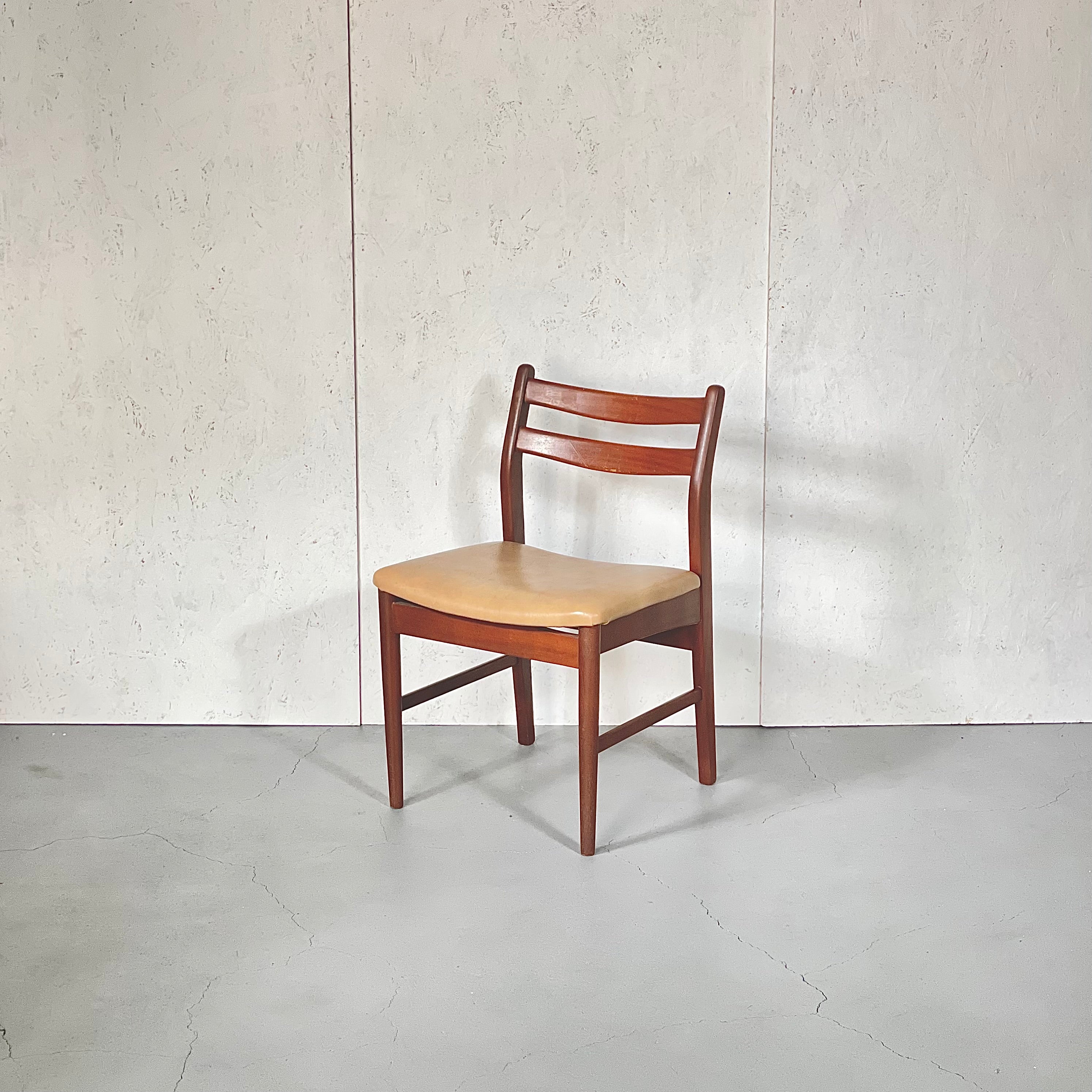 Jentique(ジェンティーク) / DINING CHAIR ダイニングチェア (1 Jentique(ジェンティーク) / DINING CHAIR ダイニングチェア (1