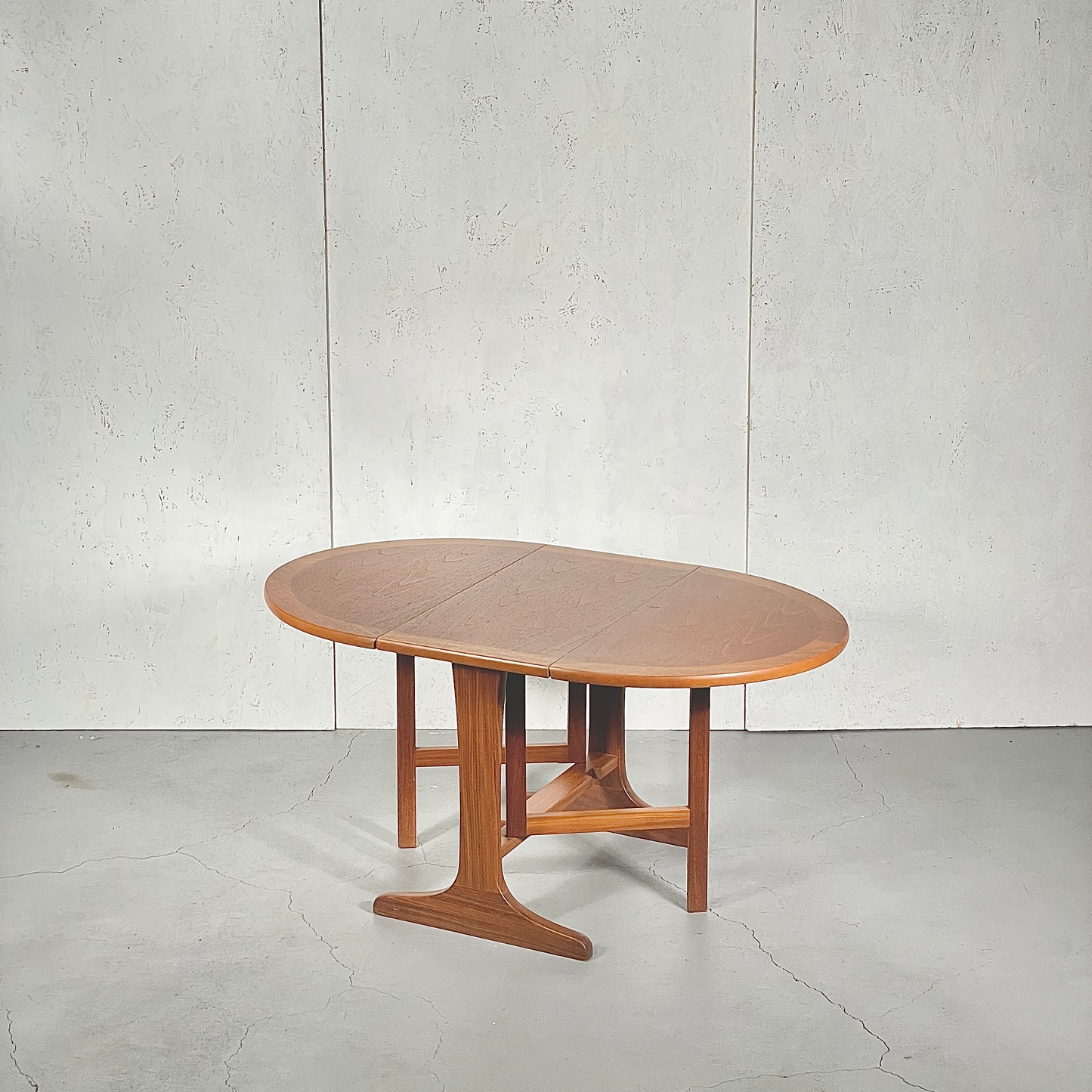 NONOR FURNITURE