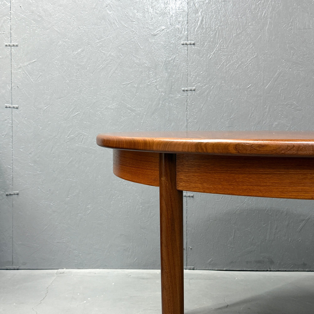 
                      
                        G-PLAN(ジープラン) / Fresco ROUND TABLE フレスコ ラウンドエクステンション ダイニングテーブル (503)
                      
                    