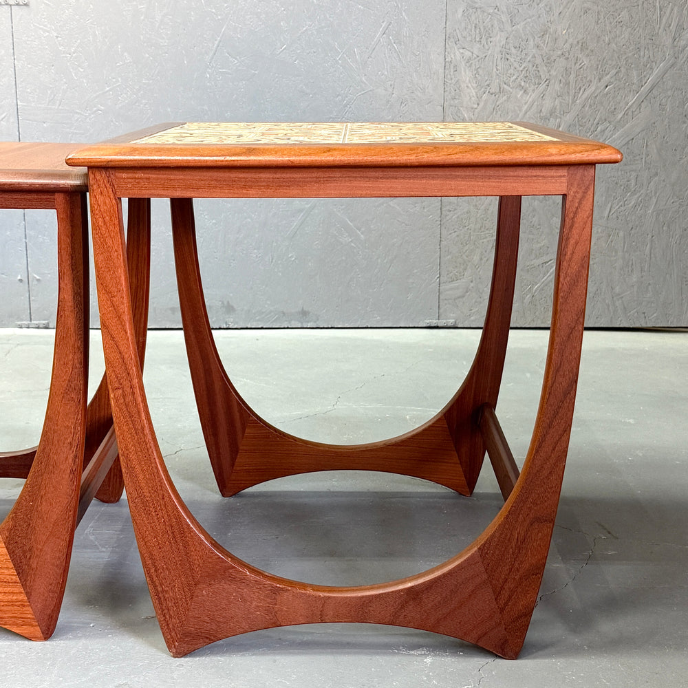 
                      
                        G-PLAN(ジープラン) / Astro  Tile top Nest table アストロ タイルトップ ネストテーブル (501)
                      
                    