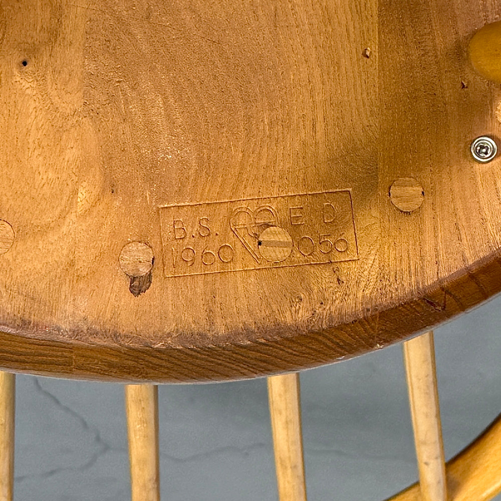 
                      
                        ERCOL(アーコール) COWHORN CHAIR / カウホーンチェア (301)
                      
                    