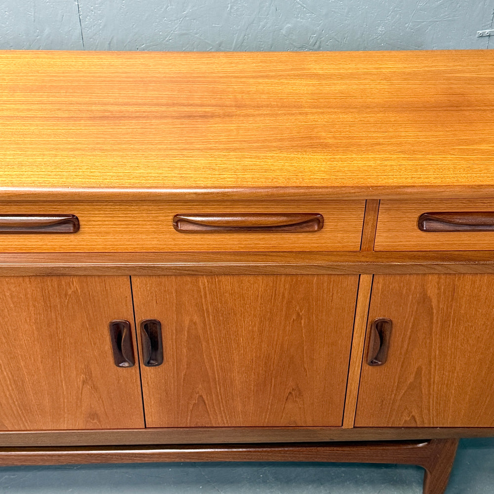 
                      
                        G-PLAN(ジープラン) / Fresco Sideboard フレスコ サイドボード (501)
                      
                    