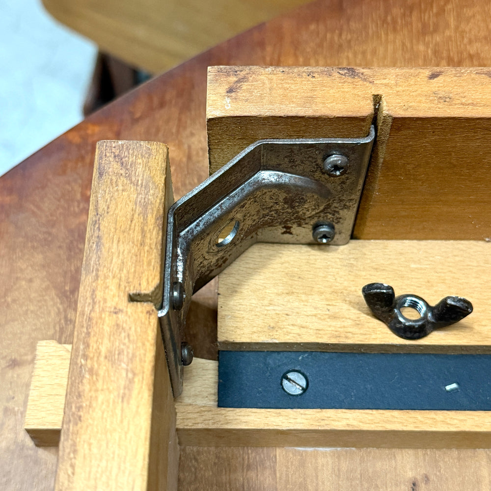 
                      
                        TEAK EXTENSION ROUND TABLE チークラウンドテーブル (501)
                      
                    