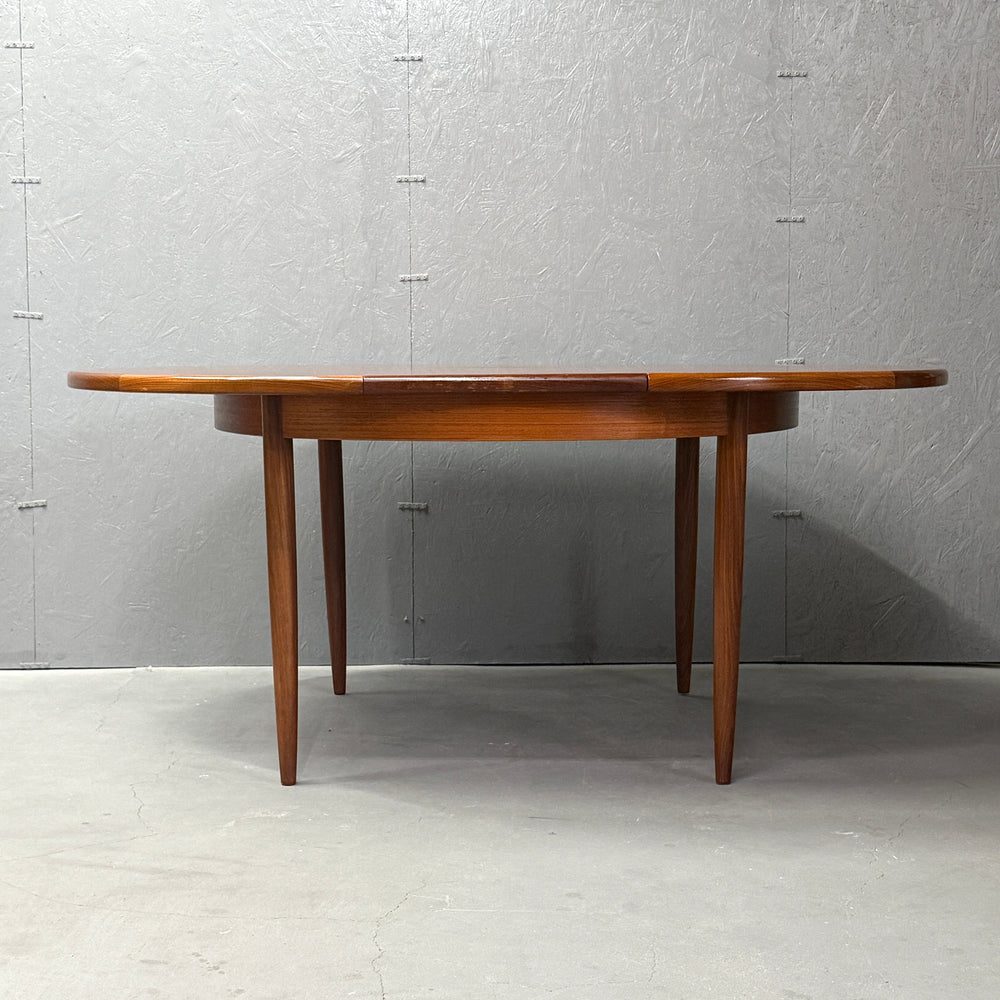 
                      
                        G-PLAN(ジープラン) / Fresco ROUND TABLE フレスコ ラウンドエクステンション ダイニングテーブル (501)
                      
                    