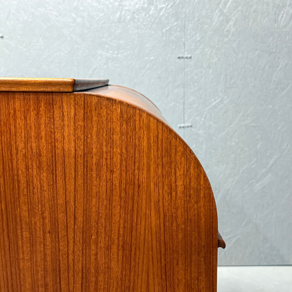 
                      
                        Vintage Roll-Top Writing Bureau ライティングビューロー
                      
                    