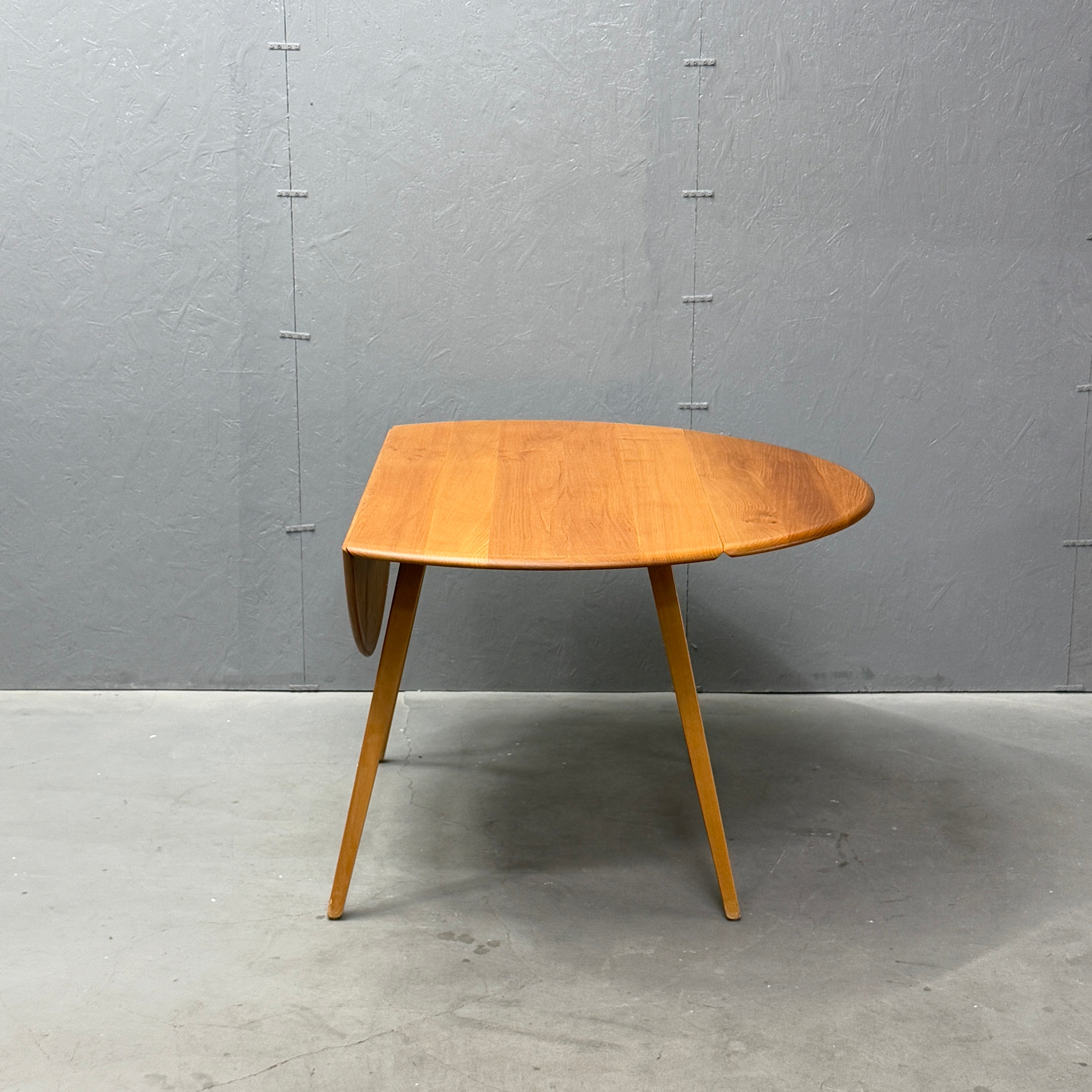 ERCOL(アーコール) ドロップリーフ ラウンドテーブル (504) ERCOL(アーコール) / DROP LEAF ROUND TABLE ドロップリーフ ラウンド