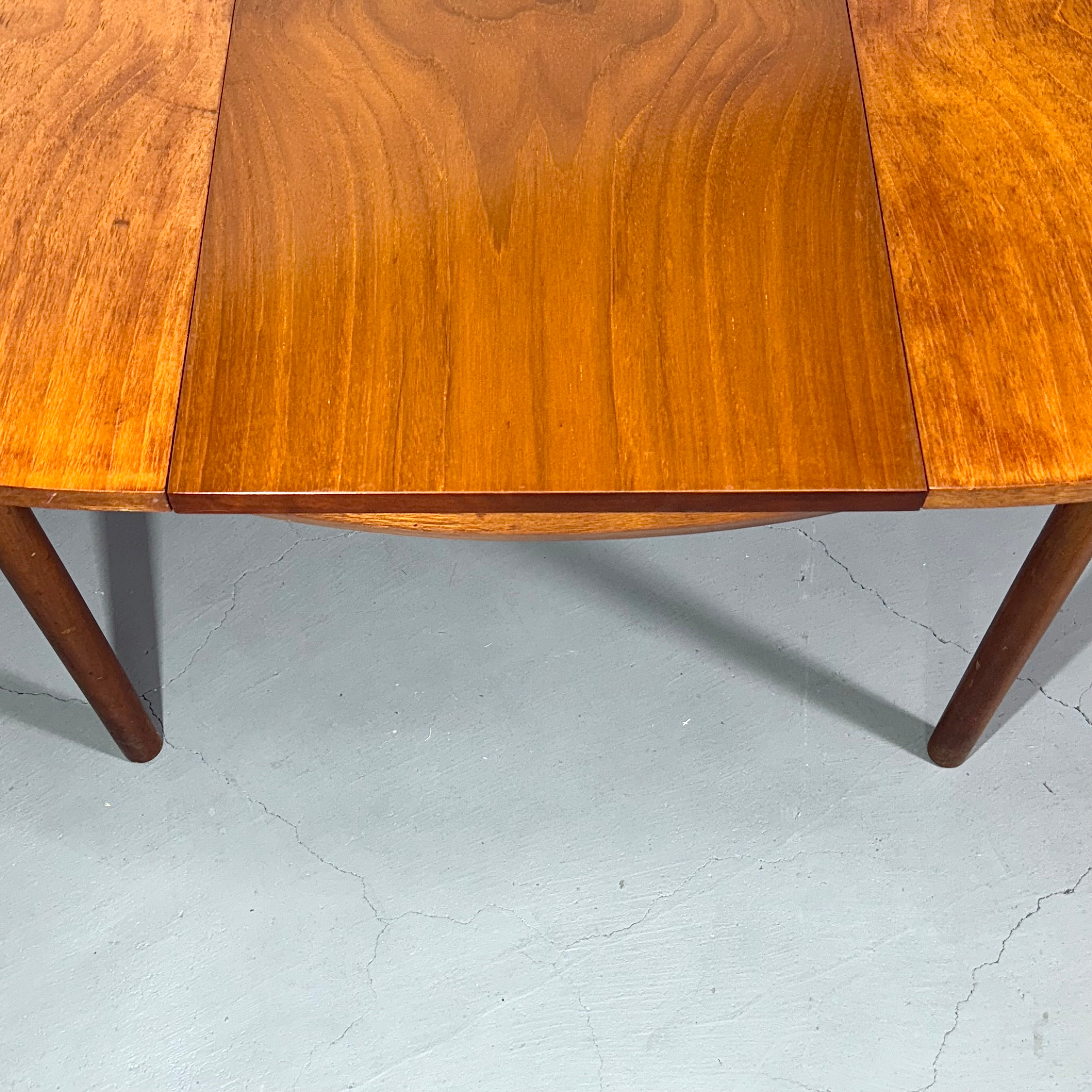 WHITE & NEWTON(ホワイトアンドニュートン) / オーバルダイニング