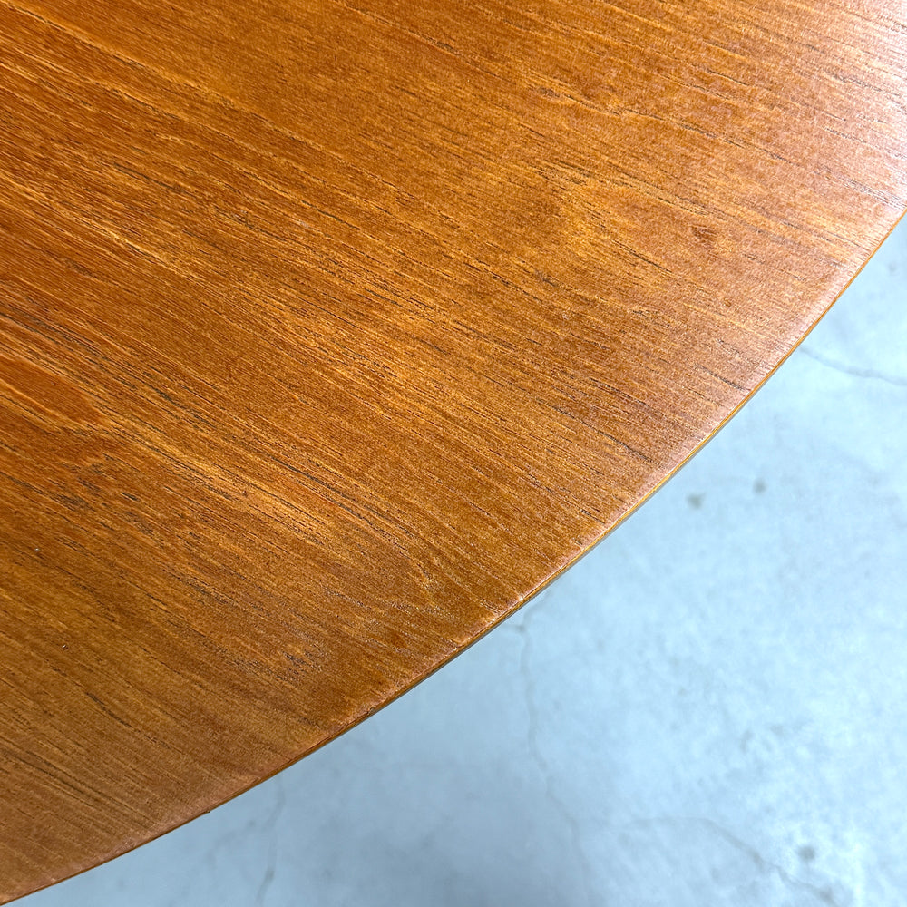 
                      
                        TEAK EXTENSION ROUND TABLE チークラウンドテーブル (501)
                      
                    