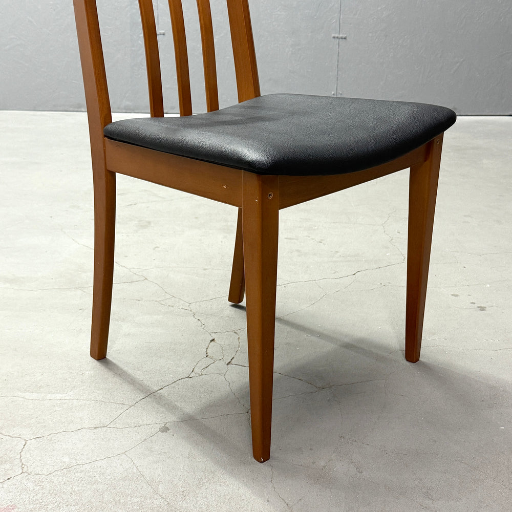 
                      
                        Vintage dining chair 英国ヴィンテージ ダイニングチェア (402)
                      
                    