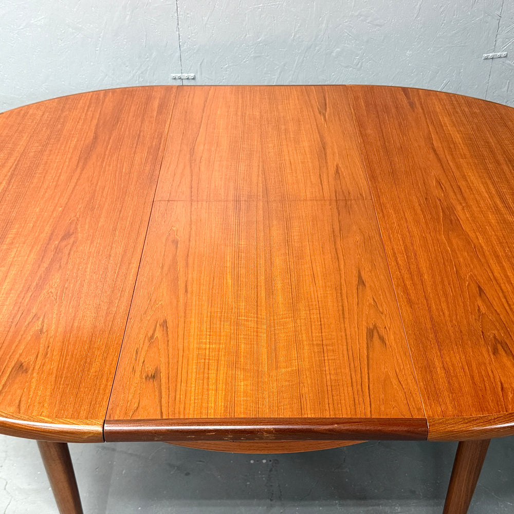 
                      
                        G-PLAN(ジープラン) / Fresco ROUND TABLE フレスコ ラウンドエクステンション ダイニングテーブル (501)
                      
                    