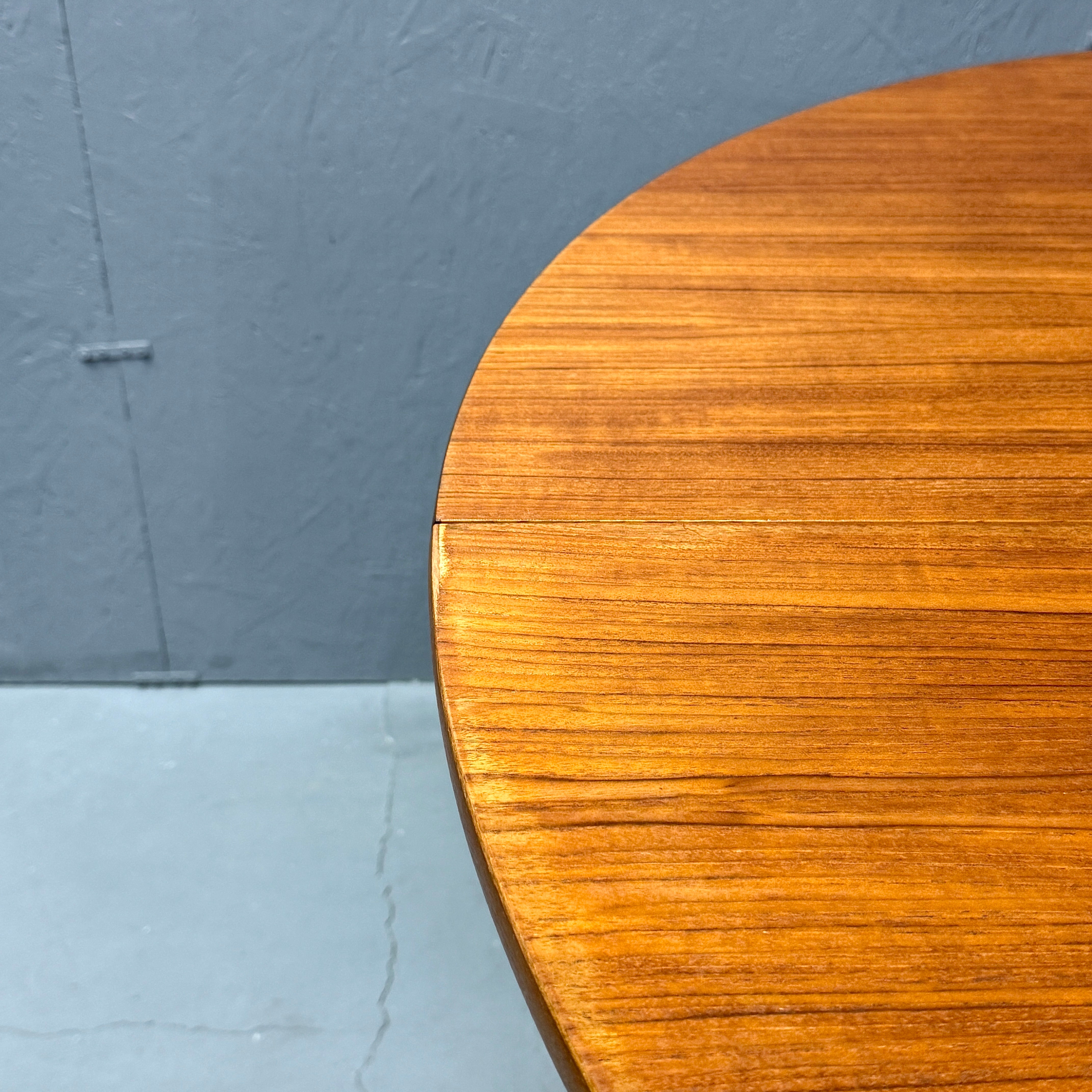 SUTCLIFFE OF TODMORDEN / Extension round table エクステンション