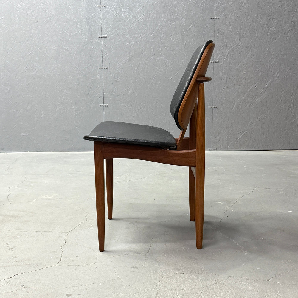 
                      
                        Elliots of Newbury(EON) / VINTAGE CHAIR ヴィンテージチェア (502)
                      
                    