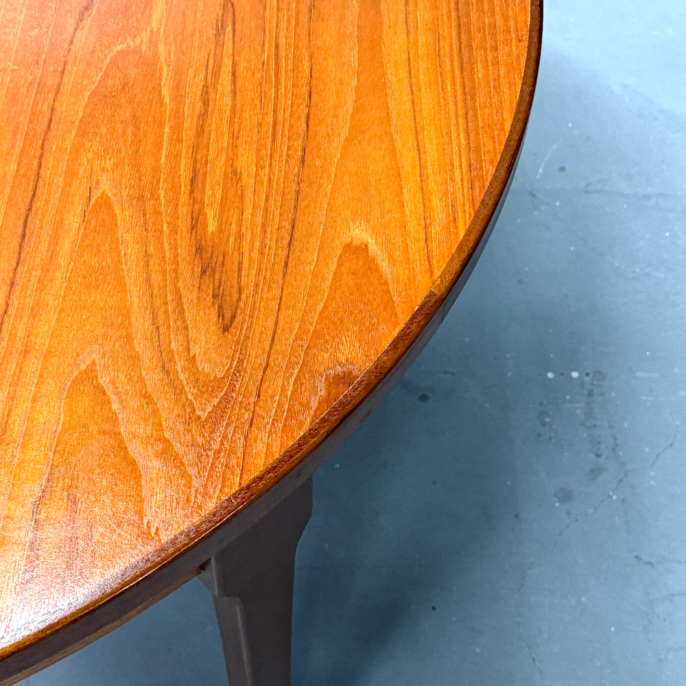 
                      
                        Remploy / EXTENSION ROUND TABLE エクステンション ラウンドテーブル
                      
                    