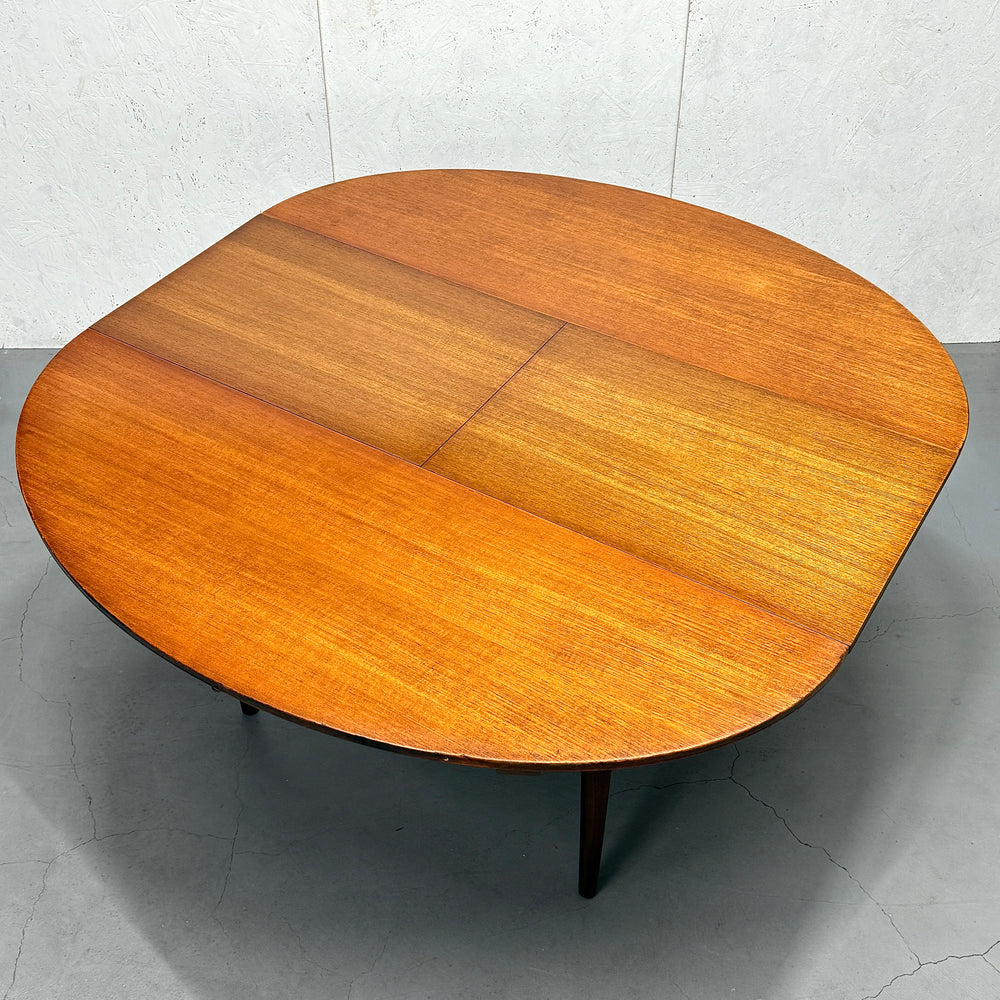 
                      
                        GREAVES & THOMAS / OVAL DINING TABLE オーバルダイニングテーブル (301)
                      
                    