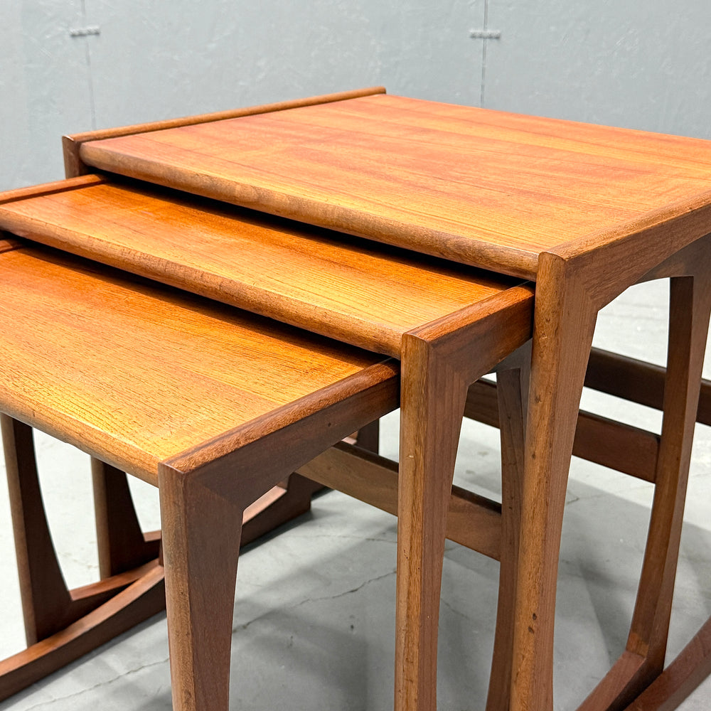 
                      
                        G-PLAN(ジープラン) / QUADRILLE NEST TABLE クアドリル ネストテーブル (401)
                      
                    