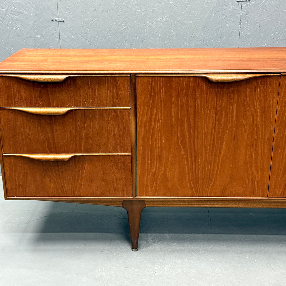 
                      
                        A.H.McINTOSH(マッキントッシュ) /  DUNVEGAN Sideboard (402)
                      
                    