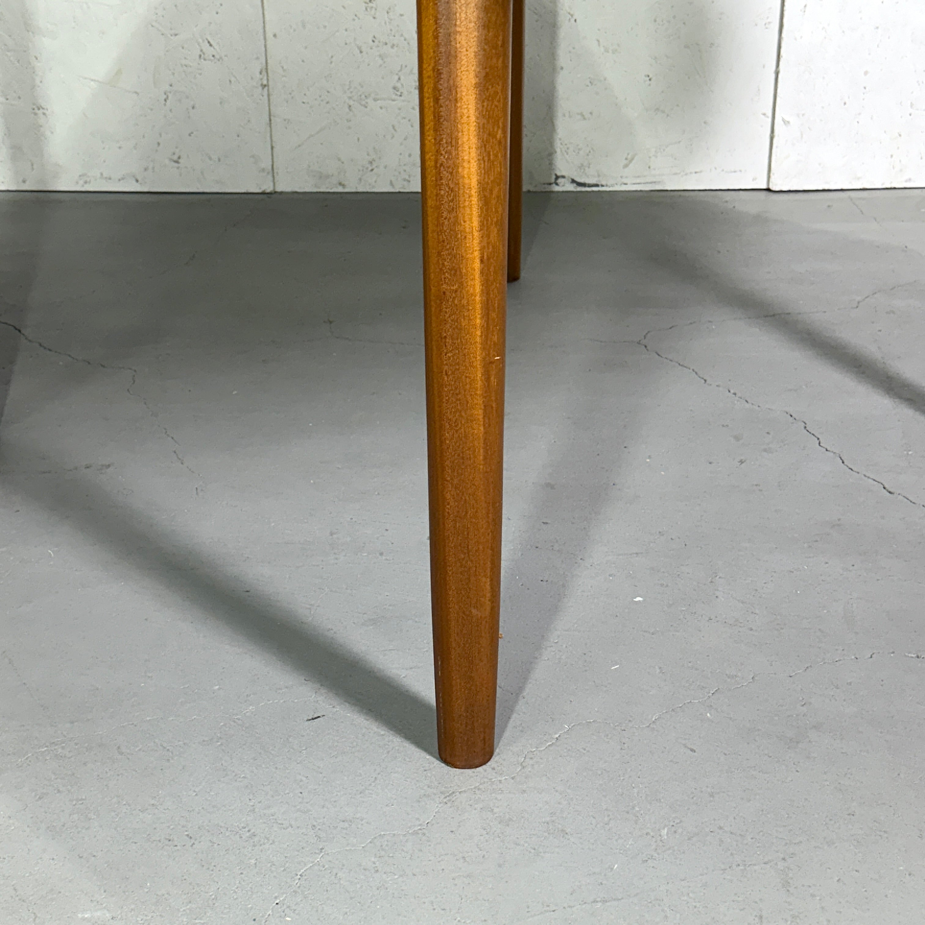 A.H.McINTOSH(マッキントッシュ) / ROUND TABLE ラウンド