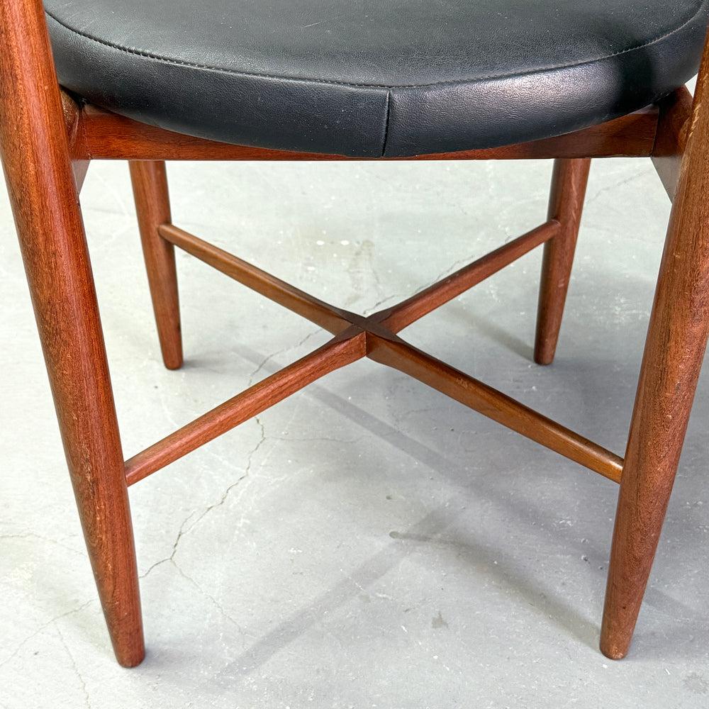 
                      
                        G-PLAN(ジープラン) / FRESCO CIRCULAR CHAIR フレスコ サーキュラーチェア (505)
                      
                    