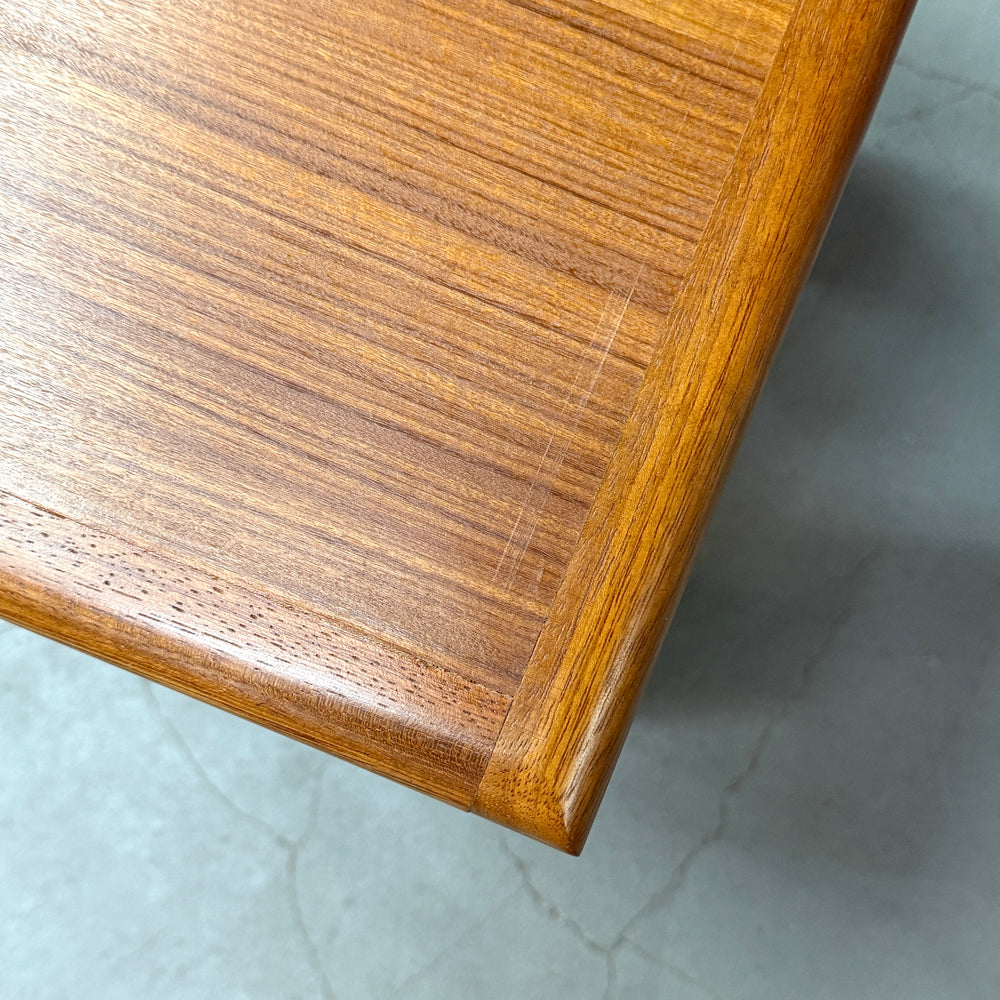 
                      
                        SUNELM Products (サンエルム・プロダクツ)
/ Teak Nest of Table チーク ネストテーブル
                      
                    