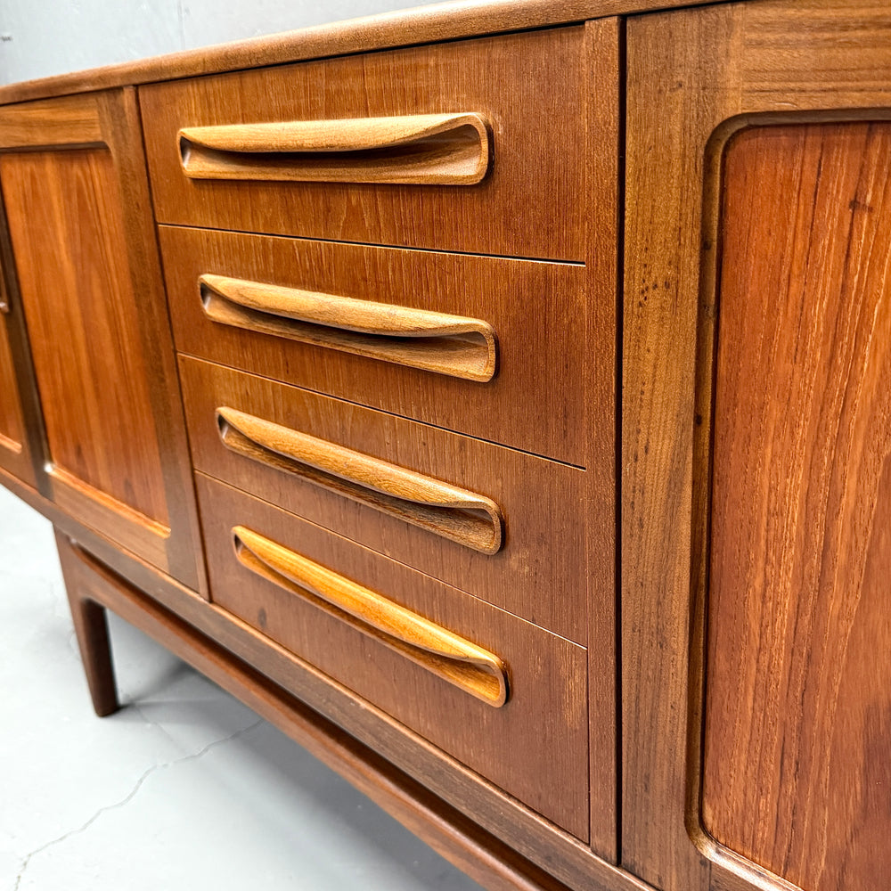 
                      
                        G-PLAN(ジープラン) / Fresco Long Jhon Sideboard フレスコ ロングジョン サイドボード (401)
                      
                    