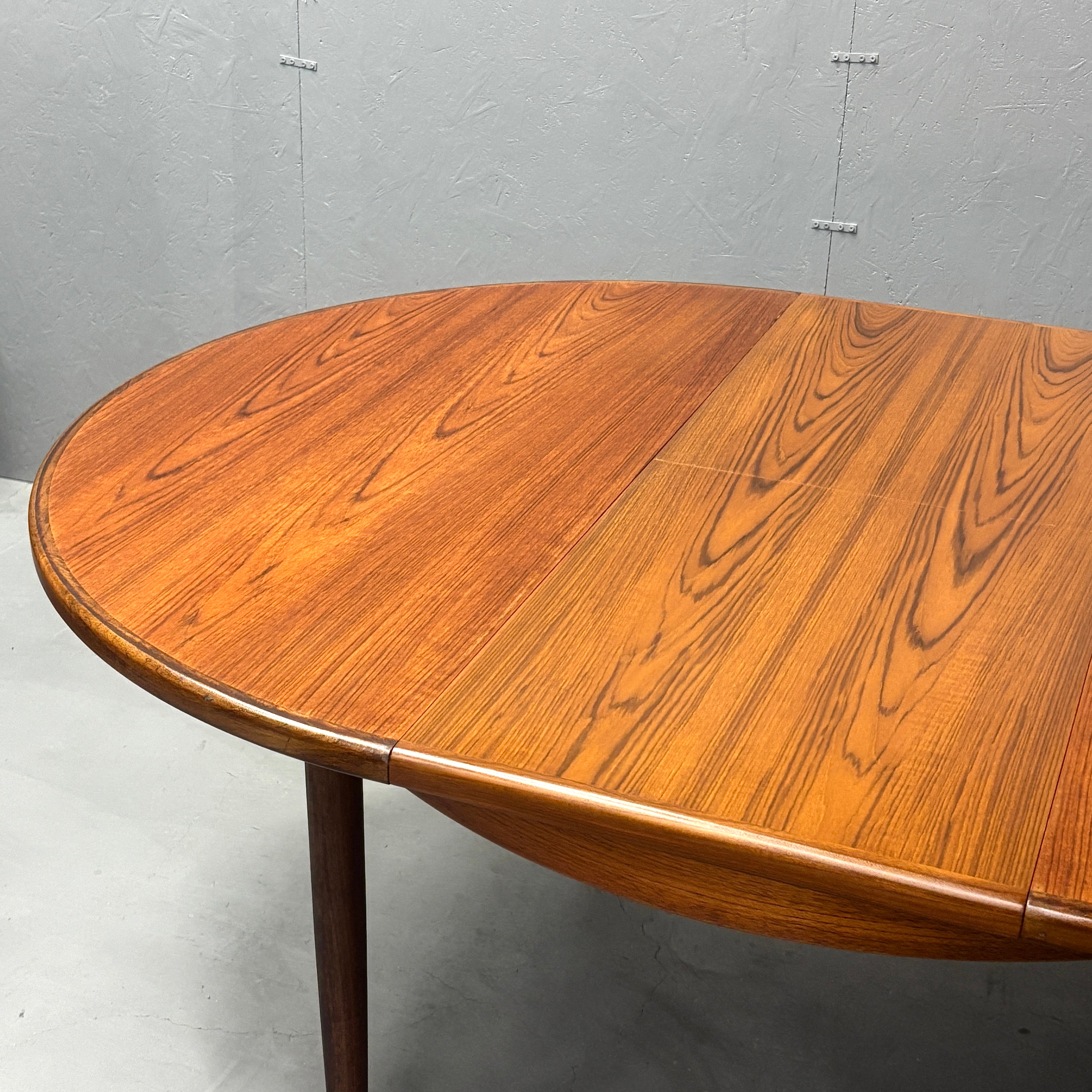 G-PLAN フレスコ ラウンドエクステンション ダイニングテーブル (406) G-PLAN(ジープラン) / Fresco ROUND TABLE フレスコ ラウンド