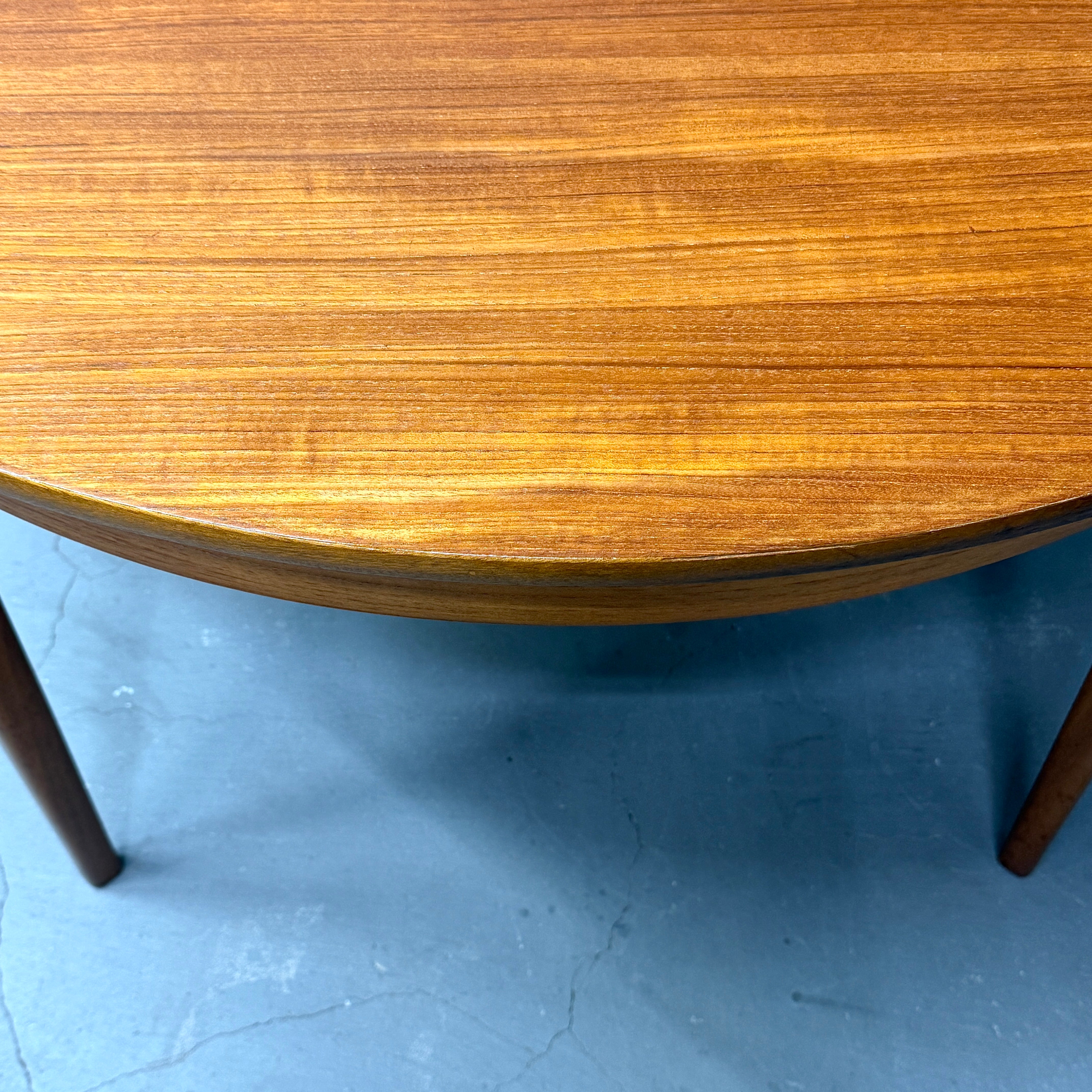 SUTCLIFFE OF TODMORDEN / Extension round table エクステンション