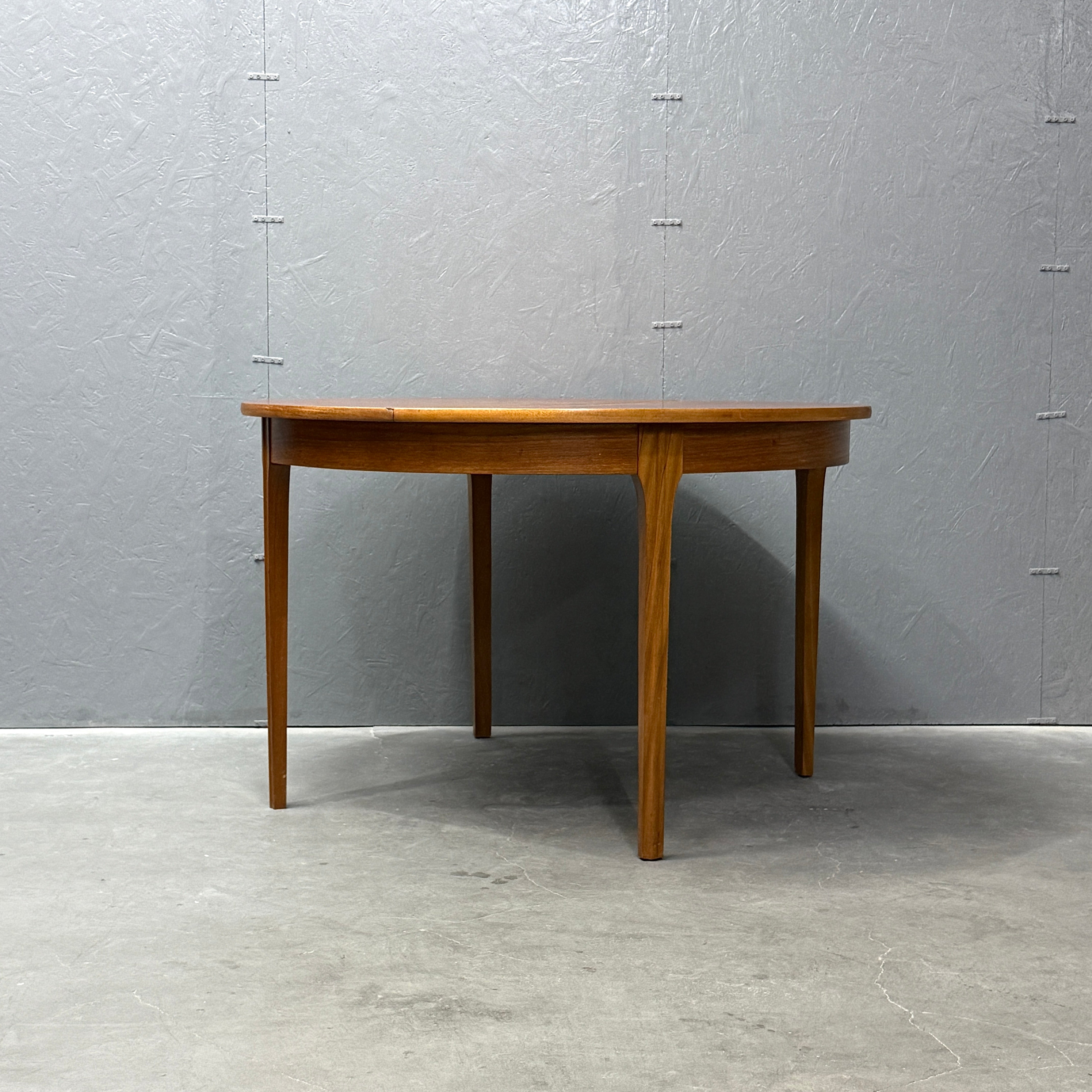 ダイニングテーブル – NONOR FURNITURE