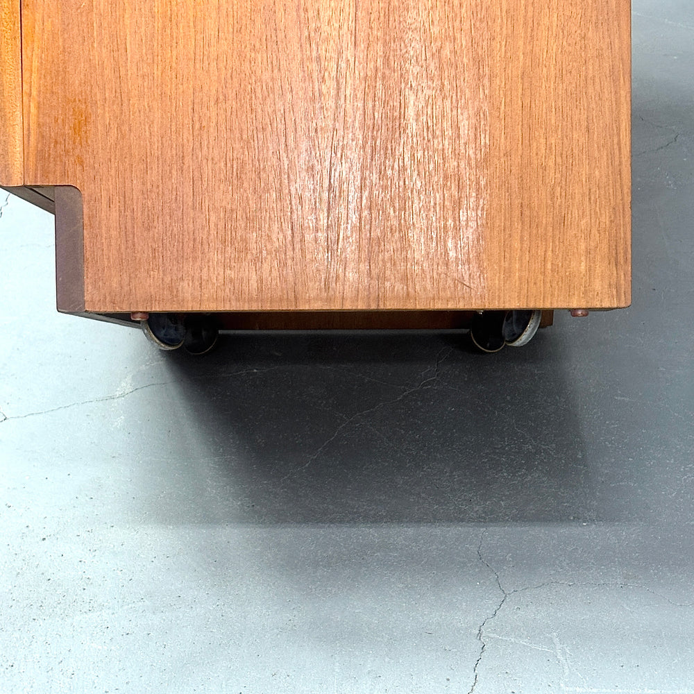 
                      
                        Nathan(ネイサン) / VINTAGE Small Cabinet
                      
                    