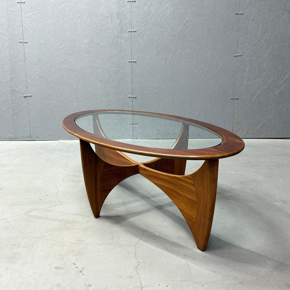 
                      
                        G-PLAN(ジープラン) / Astro oval coffee table アストロ オーバルコーヒーテーブル (502)
                      
                    