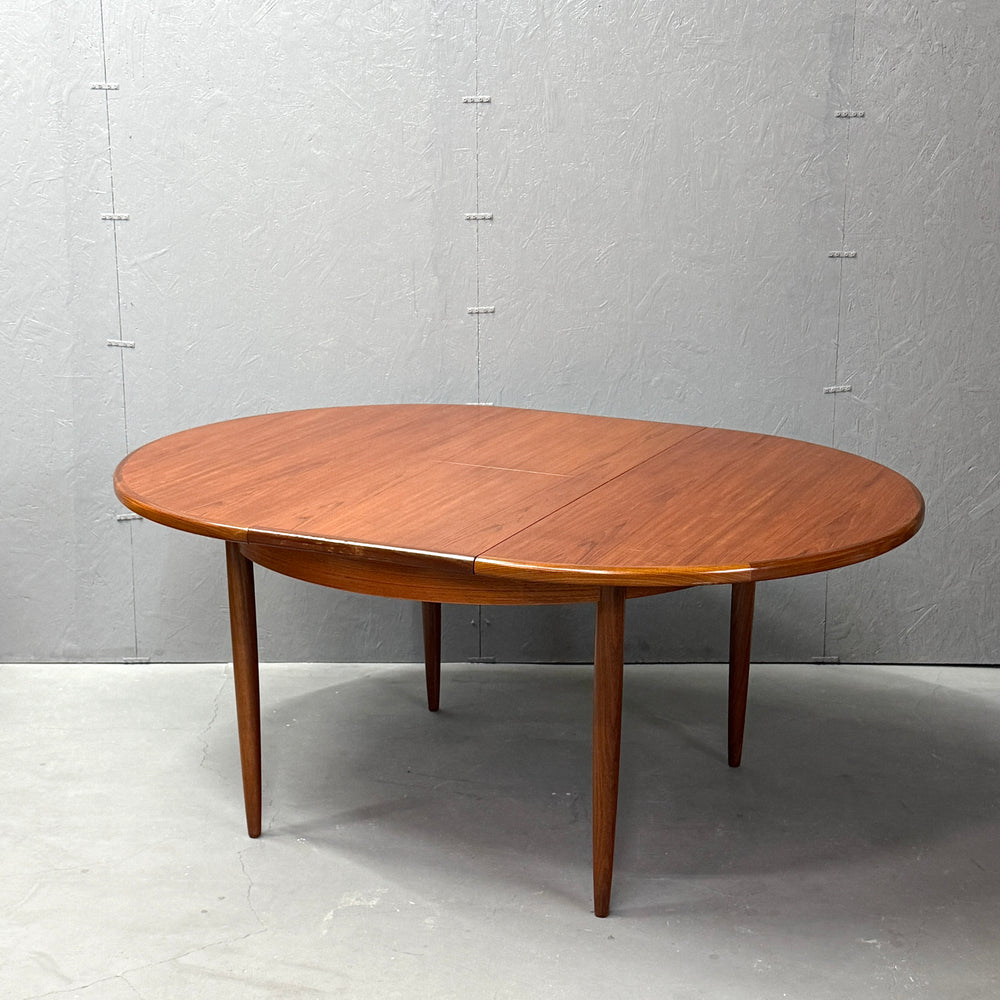 
                      
                        G-PLAN(ジープラン) / Fresco ROUND TABLE フレスコ ラウンドエクステンション ダイニングテーブル (501)
                      
                    