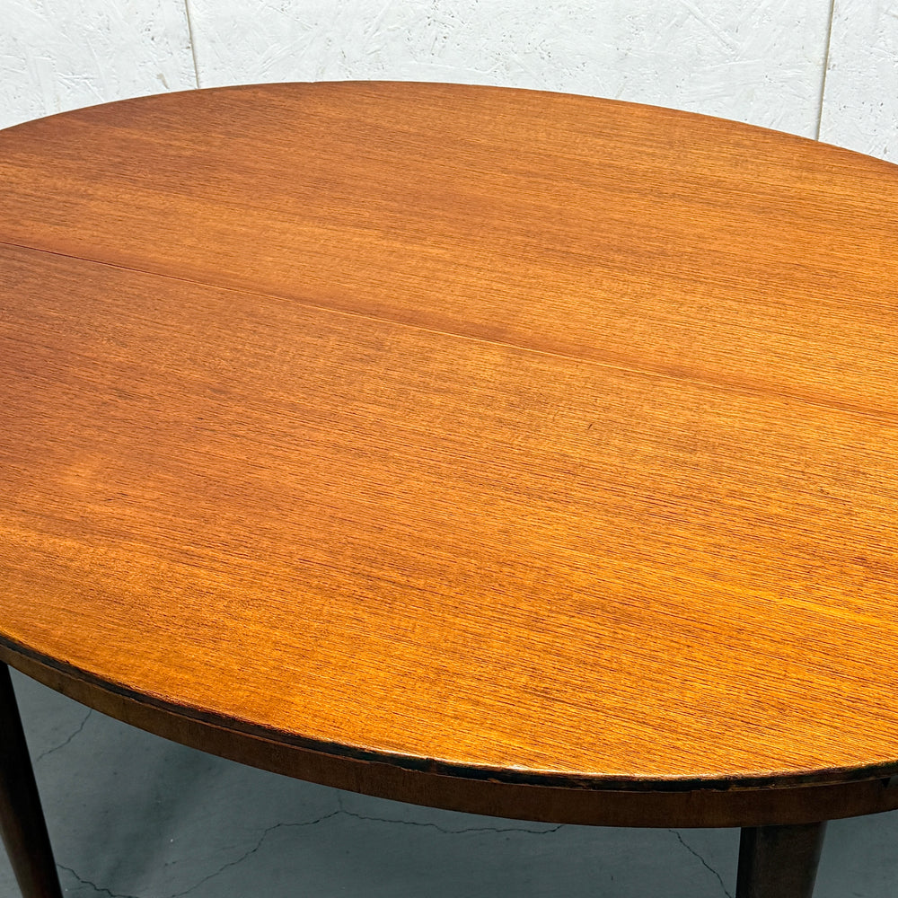 
                      
                        GREAVES & THOMAS / OVAL DINING TABLE オーバルダイニングテーブル (301)
                      
                    