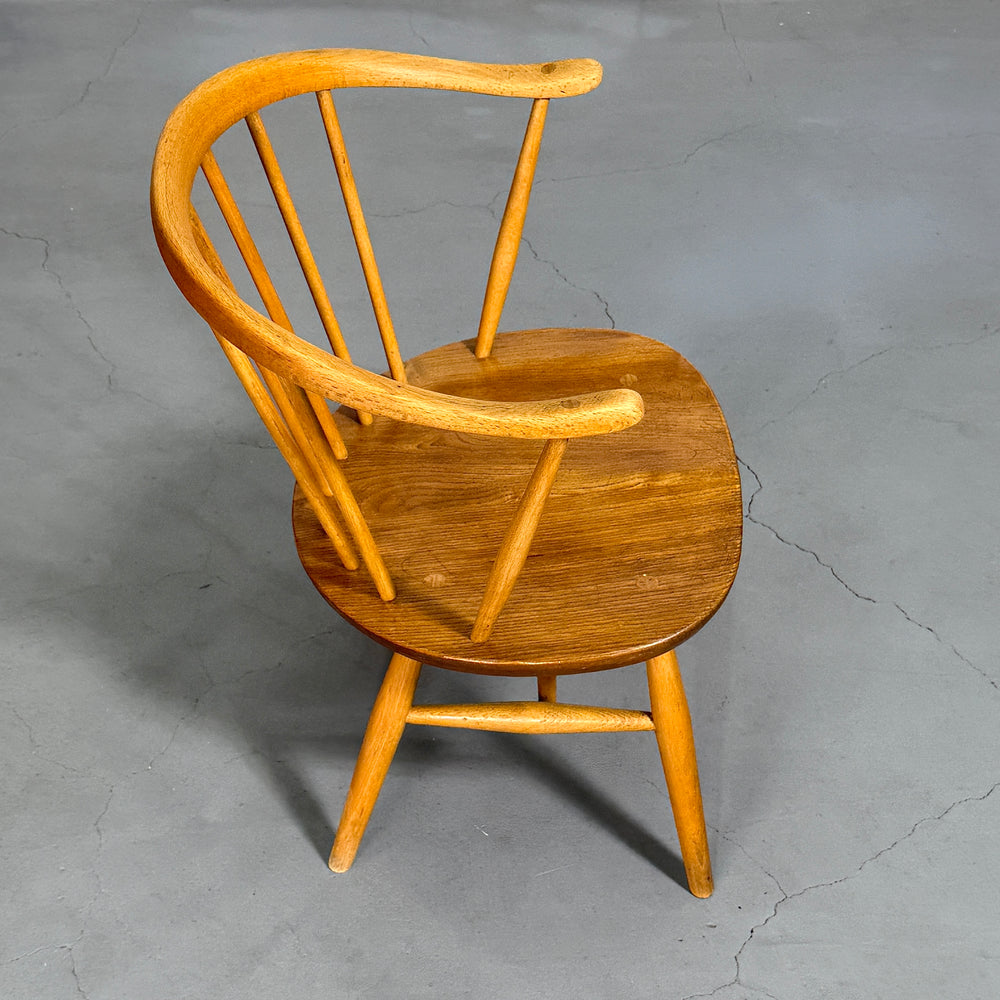 
                      
                        ERCOL(アーコール) COWHORN CHAIR / カウホーンチェア (302)
                      
                    