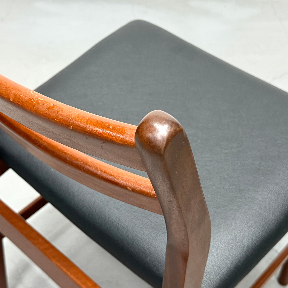 
                      
                        Jentique(ジェンティーク) / DINING CHAIR ダイニングチェア (301)
                      
                    