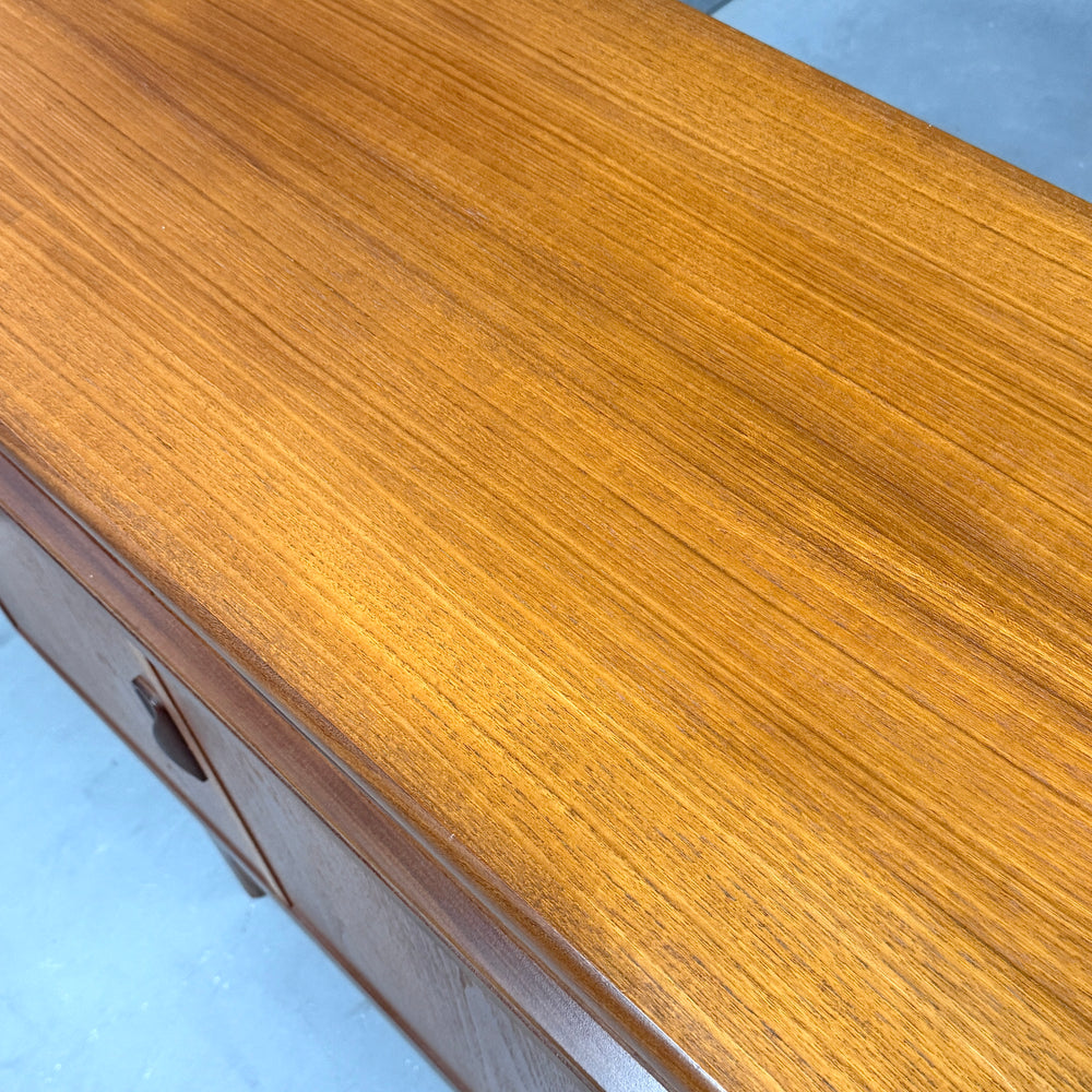 
                      
                        G-PLAN(ジープラン) / Fresco Sideboard フレスコ サイドボード (501)
                      
                    