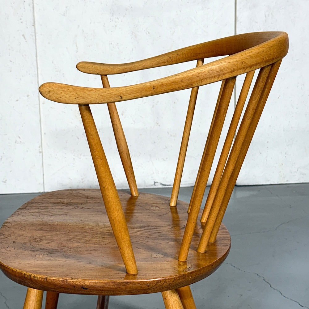 
                      
                        ERCOL(アーコール) COWHORN CHAIR / カウホーンチェア (302)
                      
                    