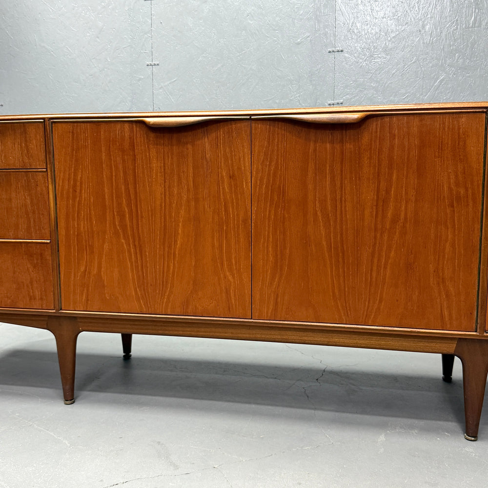 
                      
                        A.H.McINTOSH(マッキントッシュ) /  DUNVEGAN Sideboard (402)
                      
                    
