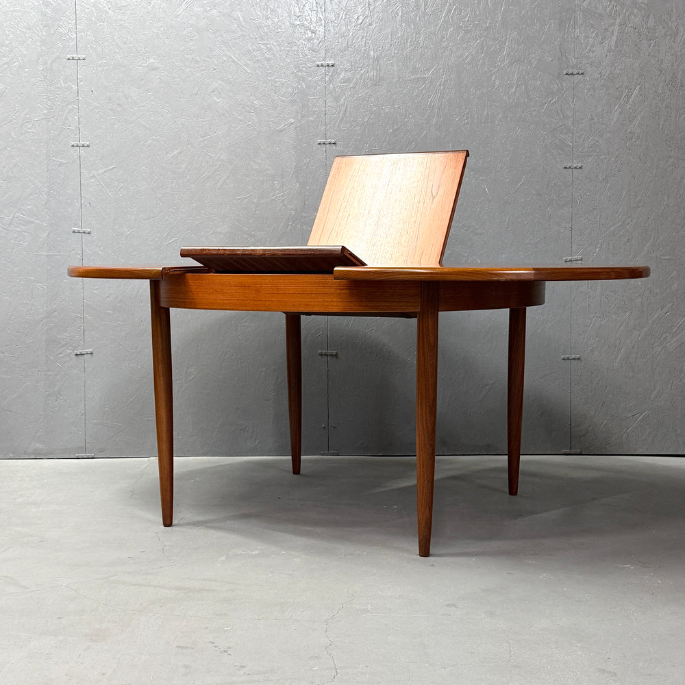 
                      
                        G-PLAN(ジープラン) / Fresco ROUND TABLE フレスコ ラウンドエクステンション ダイニングテーブル (501)
                      
                    