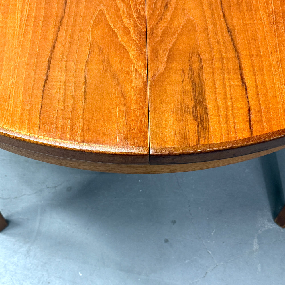 
                      
                        Remploy / EXTENSION ROUND TABLE エクステンション ラウンドテーブル
                      
                    