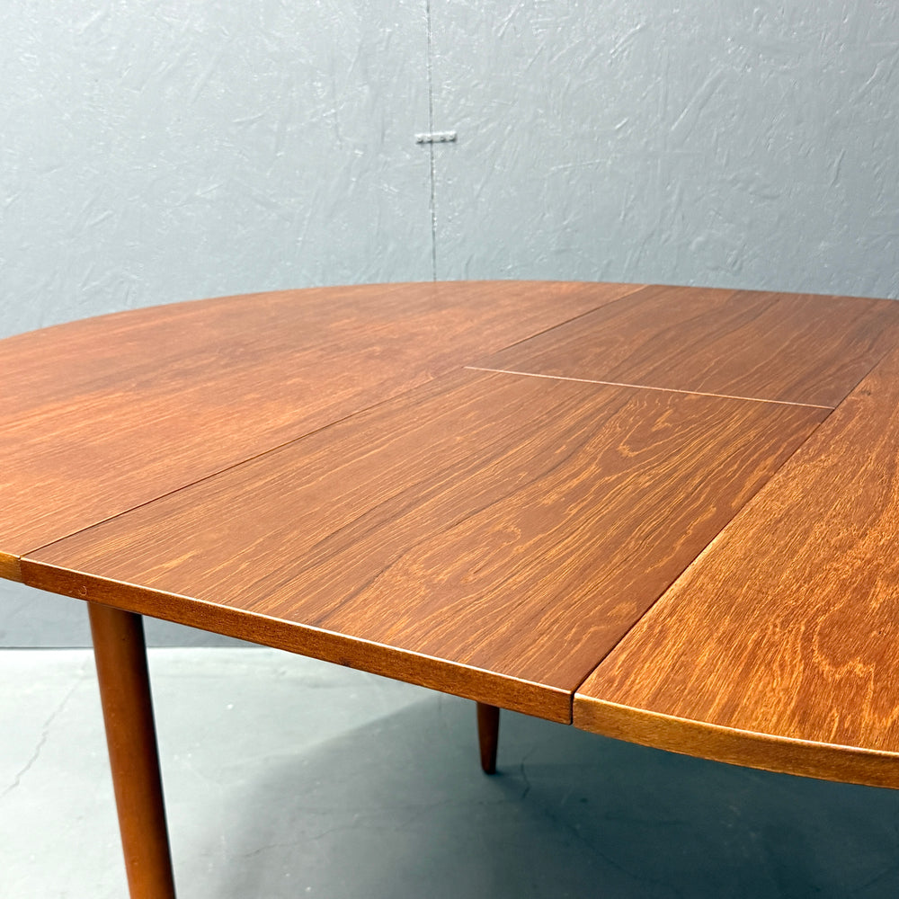 
                      
                        TEAK EXTENSION ROUND TABLE チークラウンドテーブル (501)
                      
                    