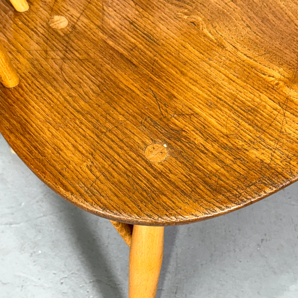 
                      
                        ERCOL(アーコール) COWHORN CHAIR / カウホーンチェア (302)
                      
                    