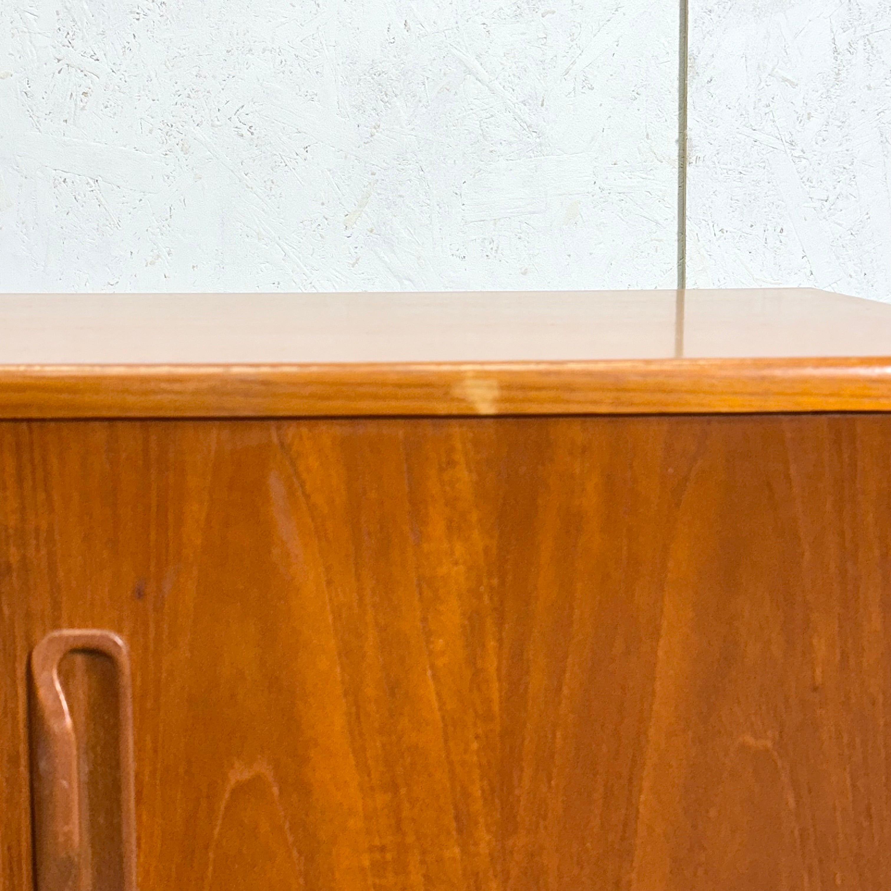 G-PLAN(ジープラン) / ベースユニット カップボード (301) G-PLAN(ジープラン) / ベースユニット カップボード (301) 【公式通販】