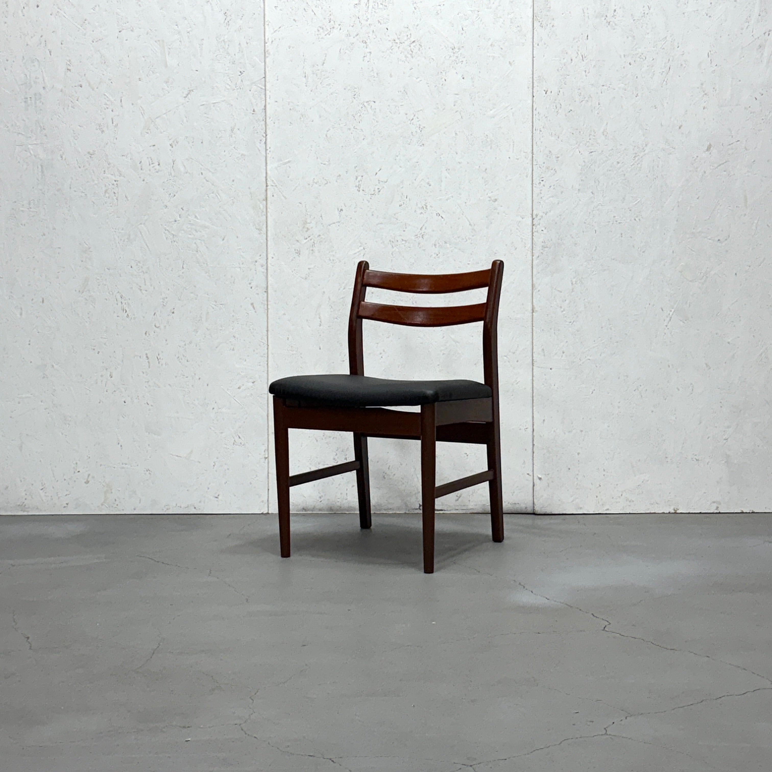 Jentique – NONOR FURNITURE