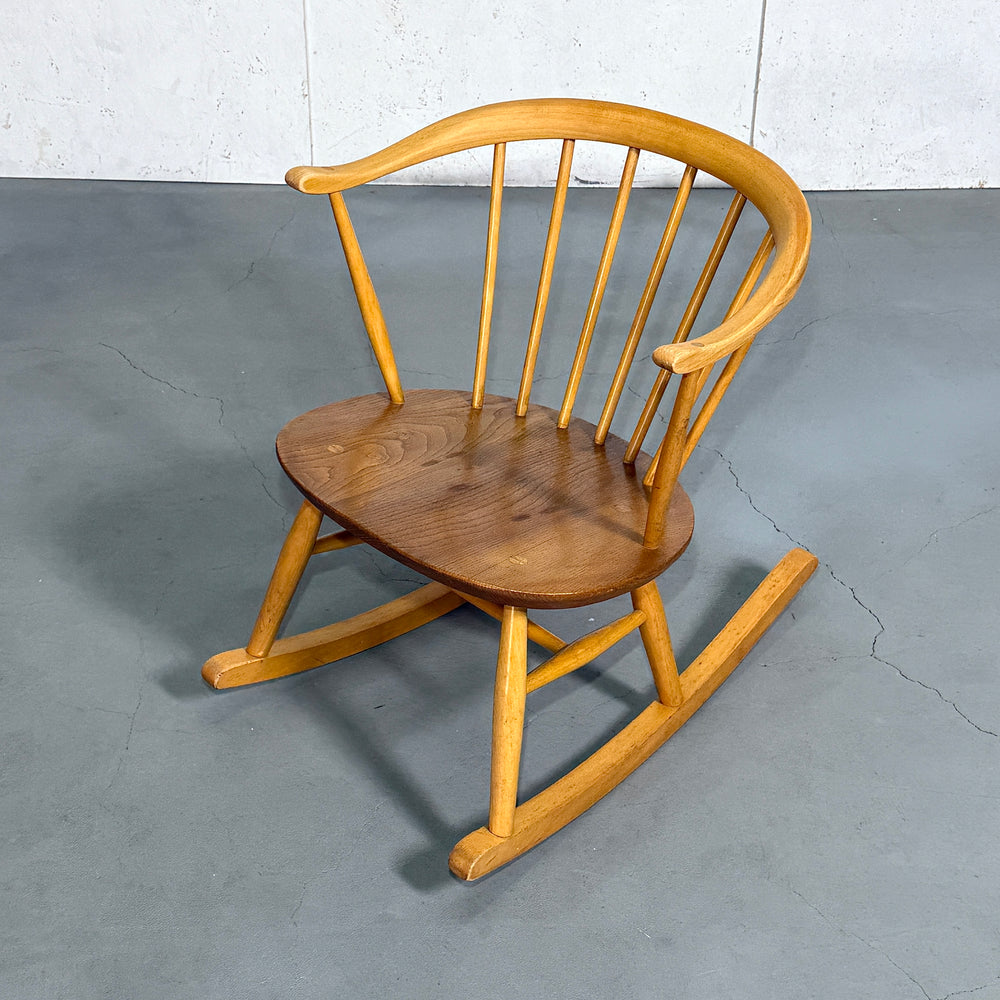 
                      
                        ERCOL(アーコール) COWHORN ROCKING CHAIR / カウホーン ロッキングチェア (301)
                      
                    