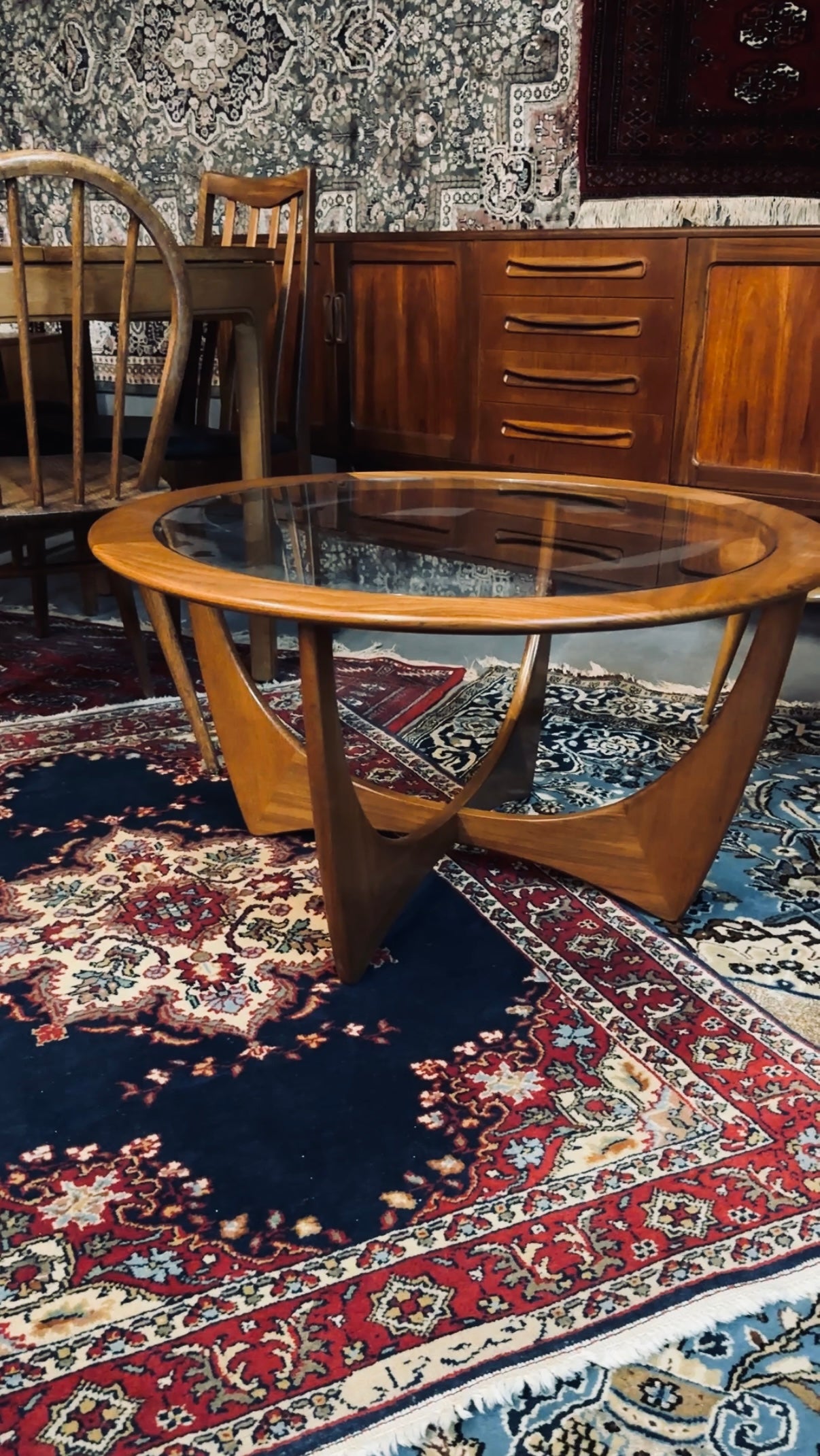NoRNoR(ノアールノアール)です。 NONOR FURNITURE |大阪|ヴィンテージ・アンティーク家具|