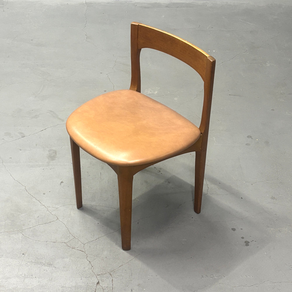 
                      
                        Nathan(ネイサン) / DINING CHAIR ダイニングチェア (401)
                      
                    