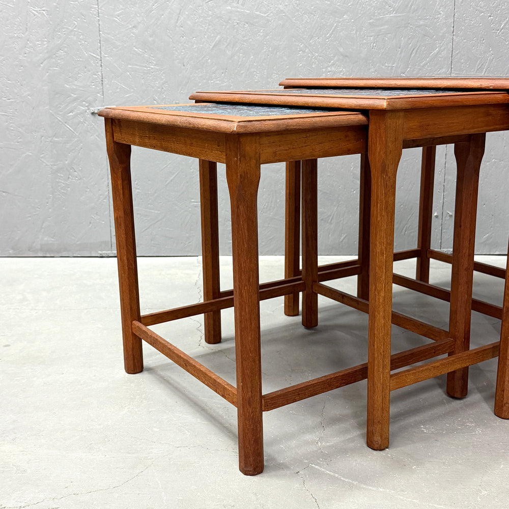 
                      
                        MOBELFABRIKKEN TOFTEN(モーベルファブリッケン・トフテン) / Tiletop nest table タイルトップ テストテーブル (502)
                      
                    