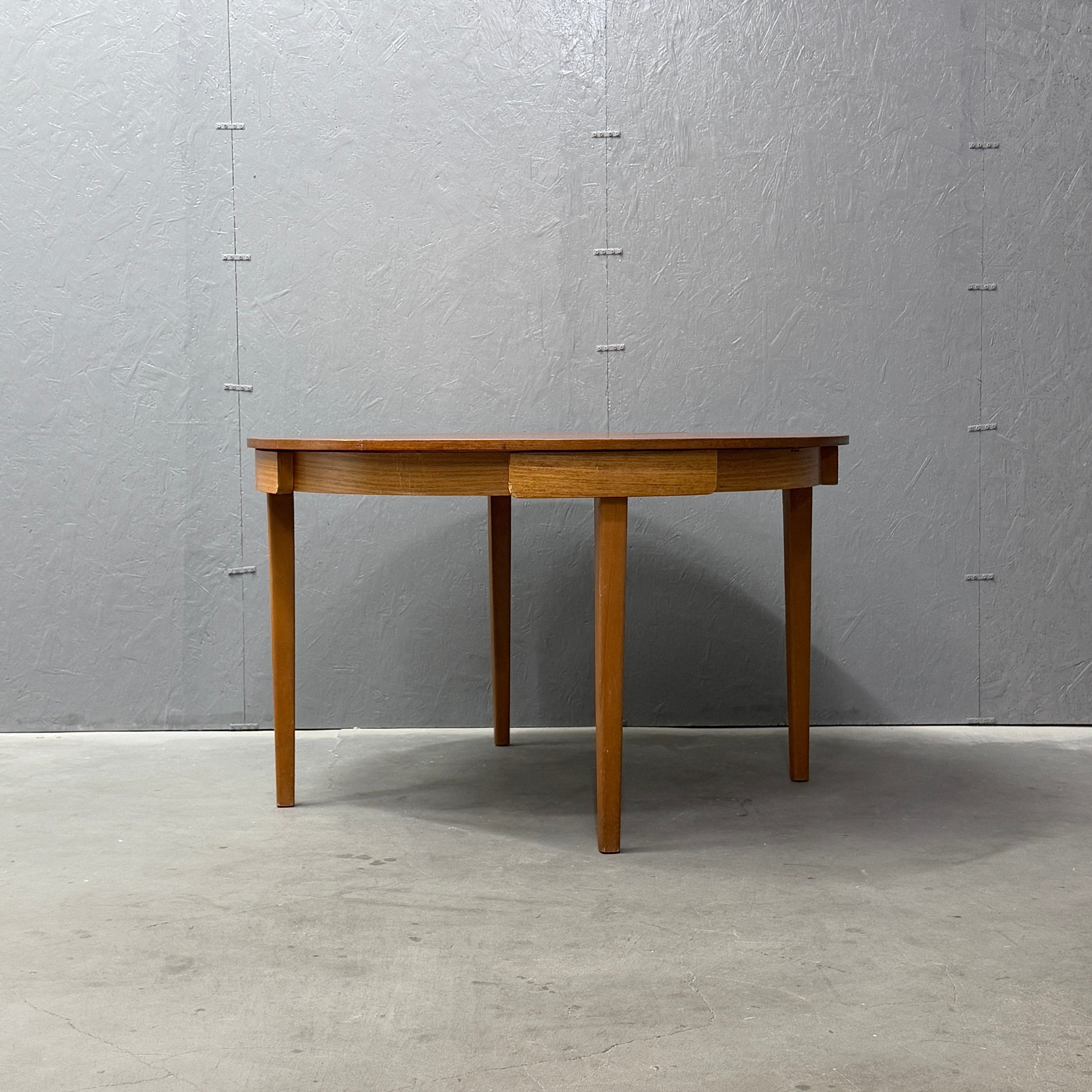 【HOM FURNITURE】拡張ラウンドテーブル◇クラシックダイニングテーブル ダイニングテーブル – NONOR FURNITURE
