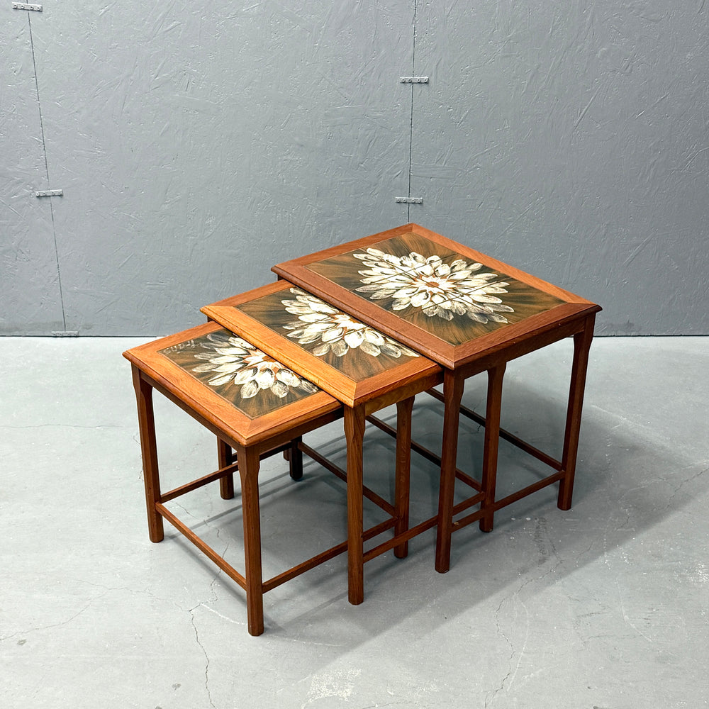 
                      
                        MOBELFABRIKKEN TOFTEN(モーベルファブリッケン・トフテン) / Tiletop nest table タイルトップ テストテーブル (501)
                      
                    