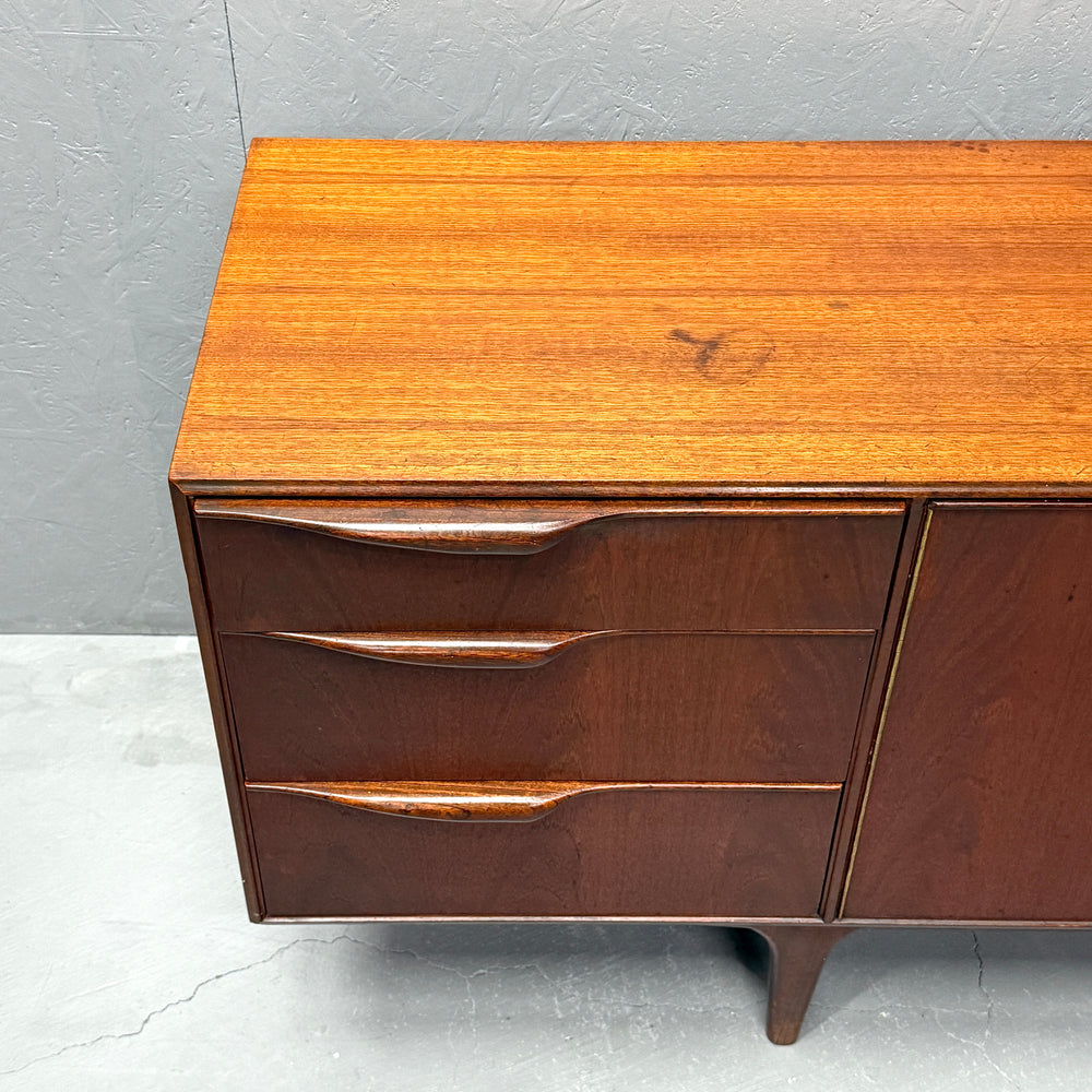 
                      
                        A.H.McINTOSH(マッキントッシュ) /  DUNVEGAN Sideboard (401)
                      
                    