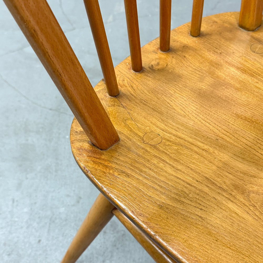 
                      
                        ERCOL(アーコール) / HOOP BACK CHAIR 4本 フープバックチェア (401)
                      
                    
